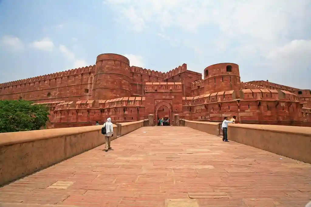 2 Days Agra Tour with Overnight Stay from Delhi